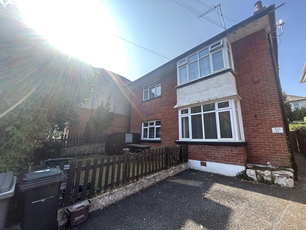 3 bed Apartment for rent in Dorset. From Martin & Co - Bournemouth 3 bed Apartment for rent in Dorset. From Martin & Co - Bournemouth