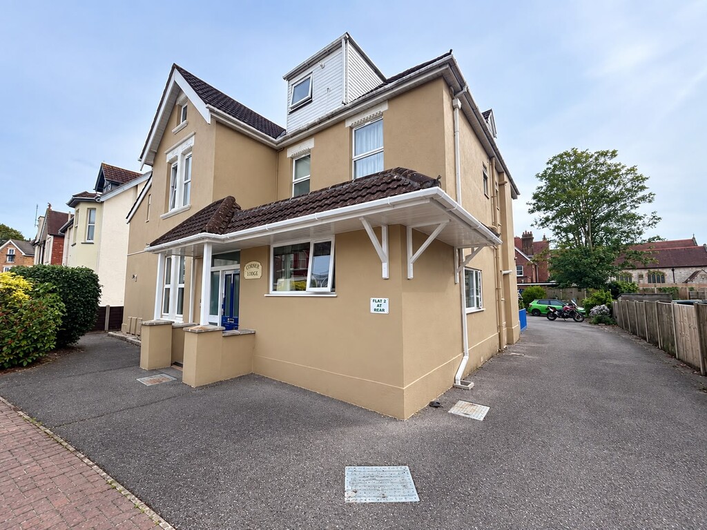 2 bed Apartment for rent in Dorset. From Martin & Co - Bournemouth