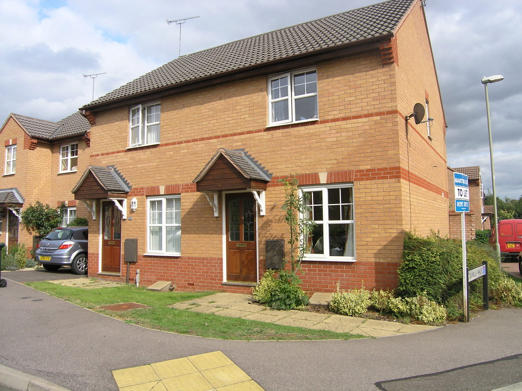 2 bed Semi-Detached House for rent in Oxfordshire. From Martin & Co - Banbury