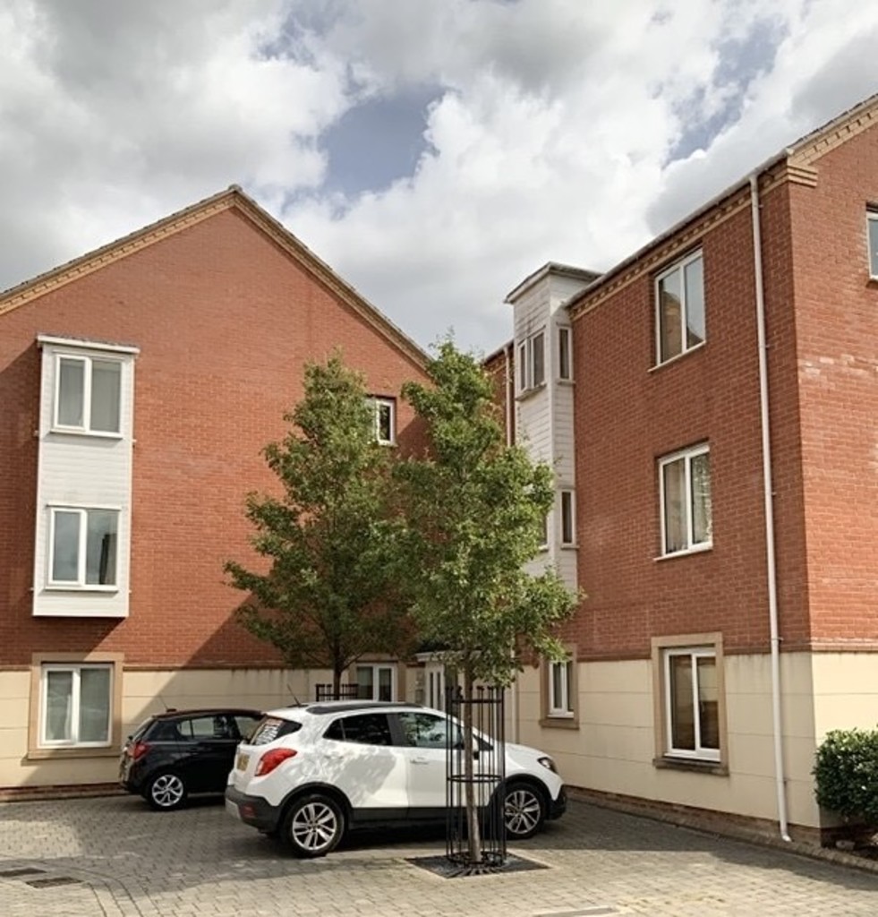 2 bed Apartment for rent in Banbury. From Martin & Co - Banbury