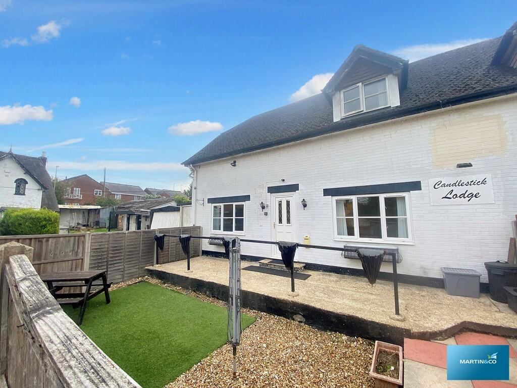 3 bed Semi Detached for rent in Ringwood. From Martin & Co - Ringwood