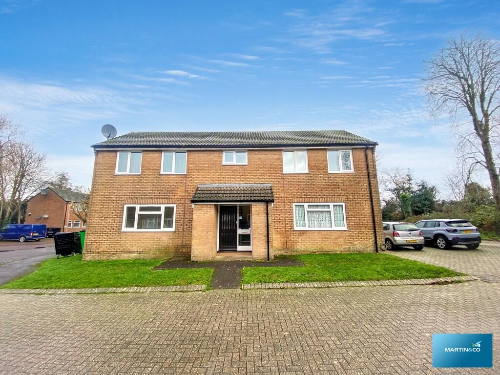 4 bed Studio for rent in Ringwood. From Martin & Co - Ringwood 4 bed Studio for rent in Ringwood. From Martin & Co - Ringwood