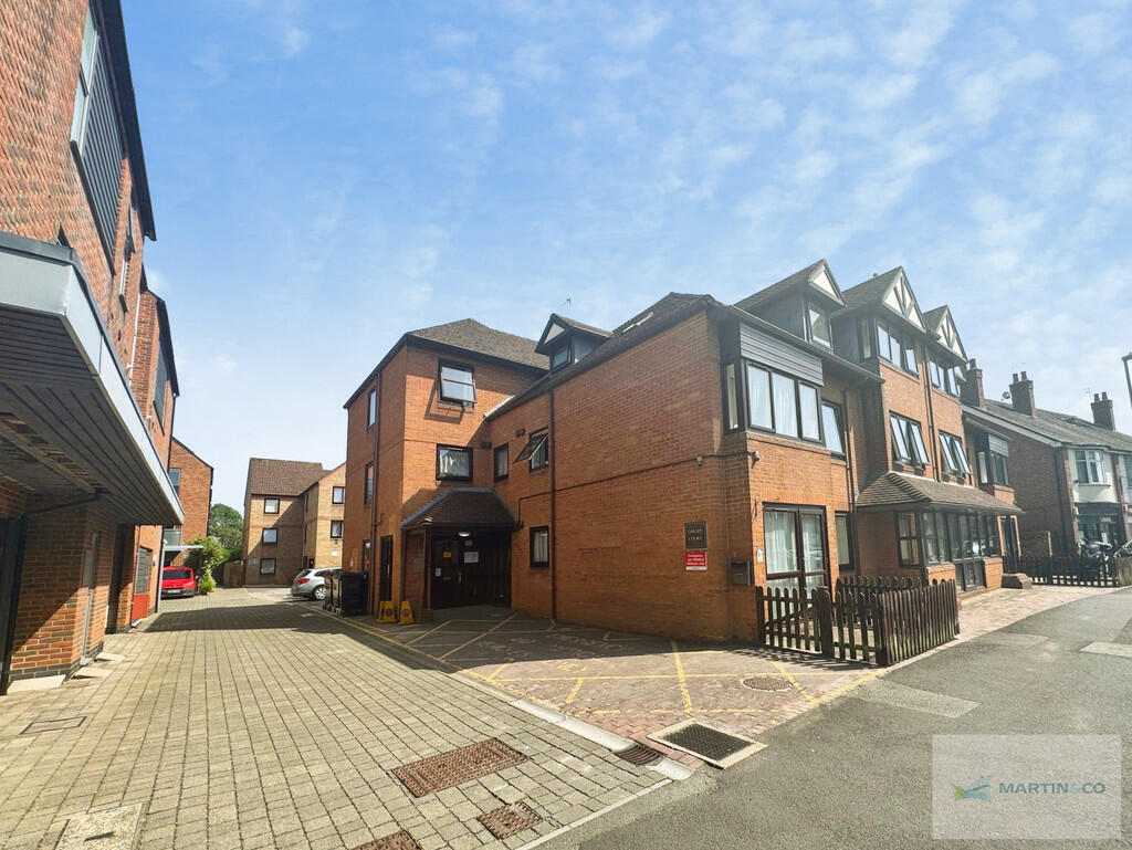 1 bed Apartment for rent in Ringwood. From Martin & Co - Ringwood