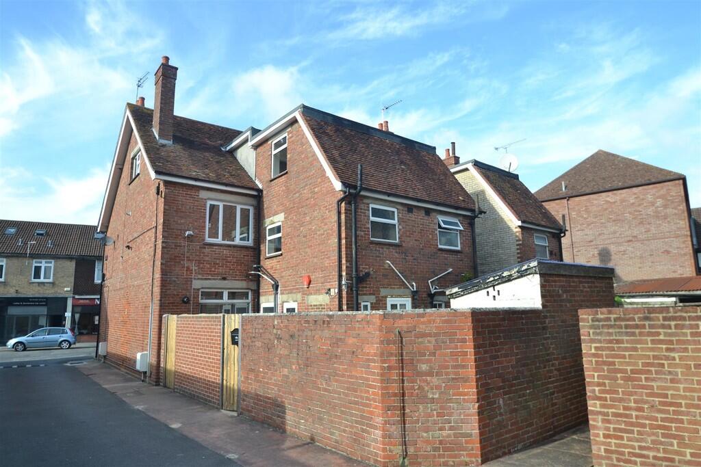 3 bed Annexe for rent in Ringwood. From Martin & Co - Ringwood 3 bed Annexe for rent in Ringwood. From Martin & Co - Ringwood