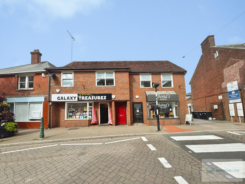 2 bed Apartment for rent in Fordingbridge. From Martin & Co - Ringwood