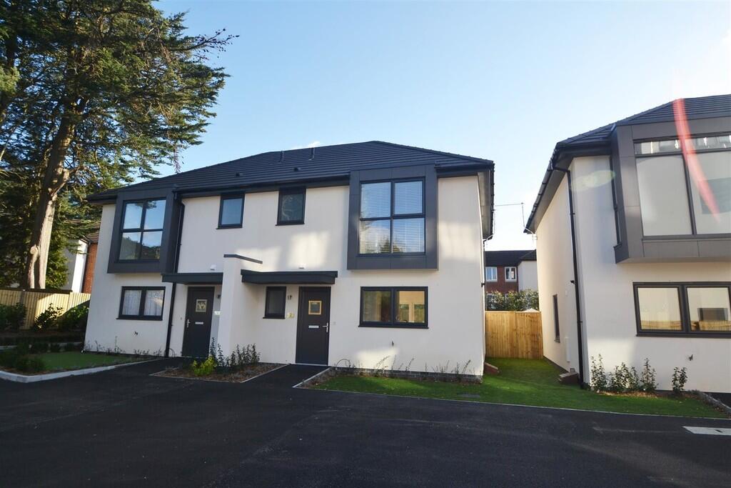 3 bed Semi Detached for rent in Ferndown. From Martin & Co - Ringwood 3 bed Semi Detached for rent in Ferndown. From Martin & Co - Ringwood