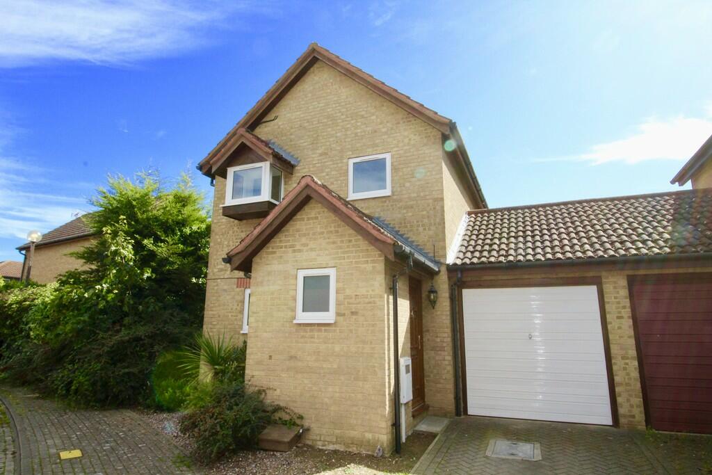 3 bed Link detached house for rent in Milton Keynes. From Martin & Co - Milton Keynes