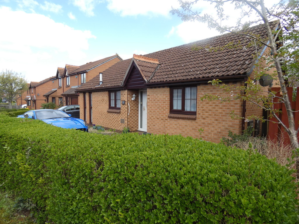 2 bed Detached bungalow for rent in Buckinghamshire. From Martin & Co - Milton Keynes