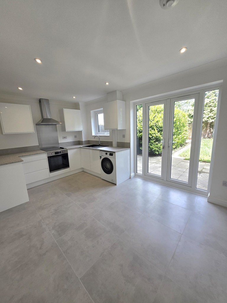 3 bed Mid Terraced House for rent in Milton Keynes. From Martin & Co - Milton Keynes 3 bed Mid Terraced House for rent in Milton Keynes. From Martin & Co - Milton Keynes