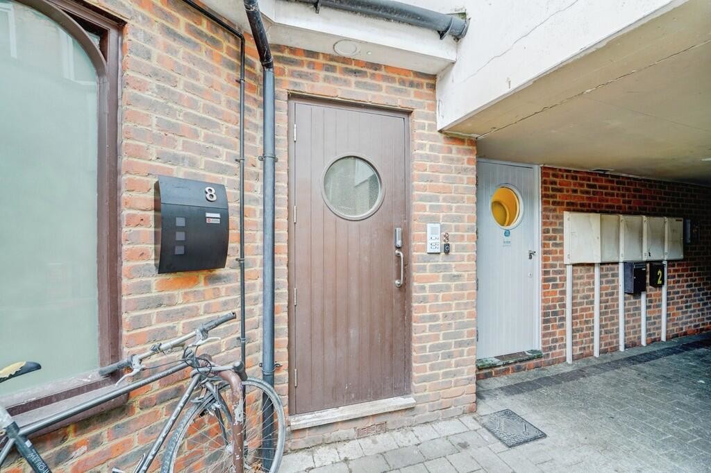 1 bed Apartment for rent in Bucks. From Martin & Co - Milton Keynes