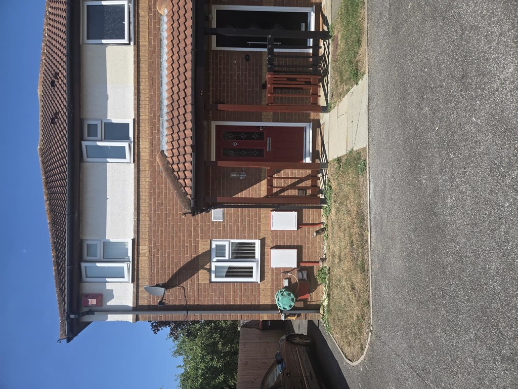 3 bed Semi Detached for rent in Buckinghamshire. From Martin & Co - Milton Keynes