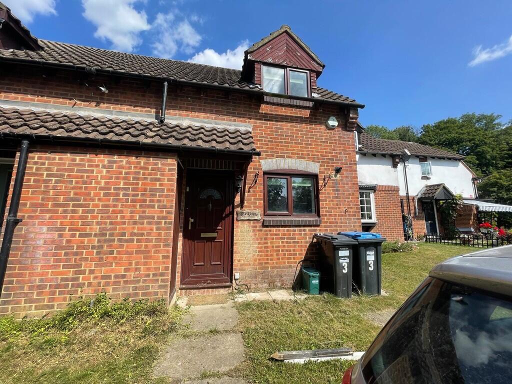 2 bed End of Terrace for rent in Whyteleafe. From Martin & Co - Caterham 2 bed End of Terrace for rent in Whyteleafe. From Martin & Co - Caterham