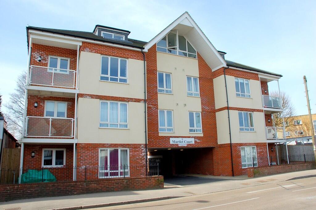 1 bed Apartment for rent in Chaldon. From Martin & Co - Caterham