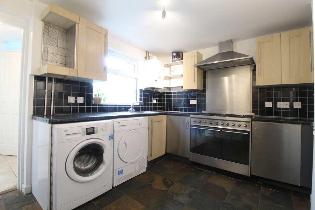 3 bed End of Terrace for rent in Essex. From Martin & Co - Colchester