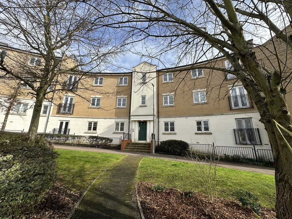 2 bed Apartment for rent in Workhouse Hill. From Martin & Co - Colchester
