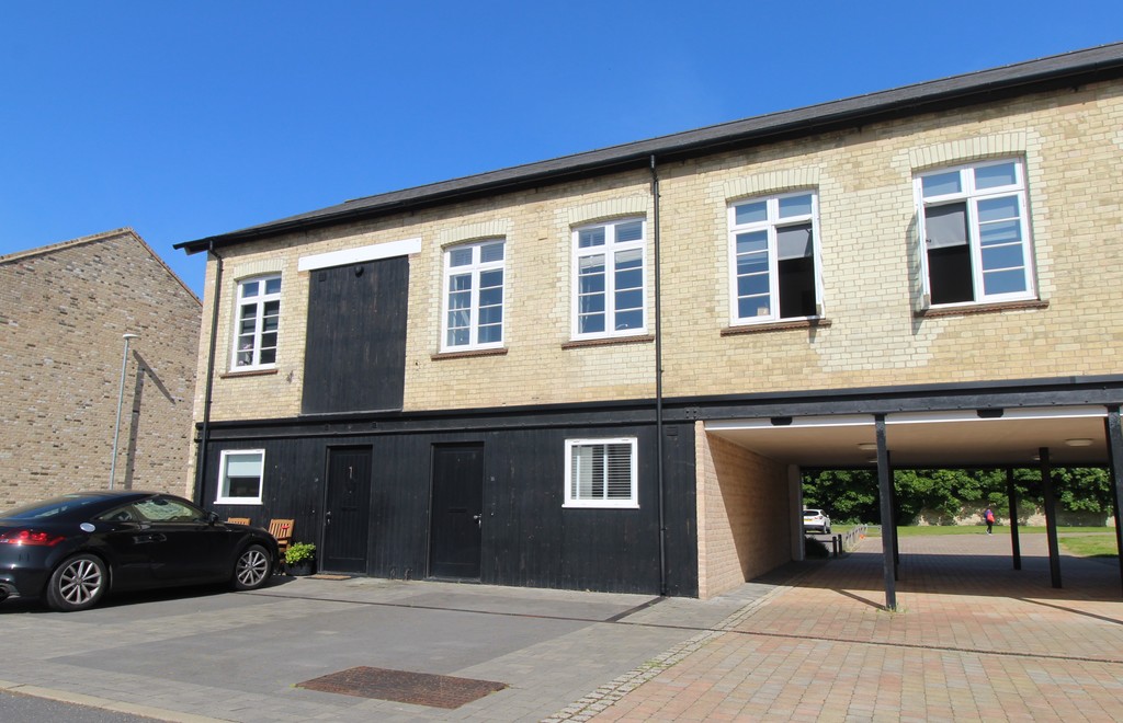 2 bed Mid Terraced House for rent in Essex. From Martin & Co - Colchester