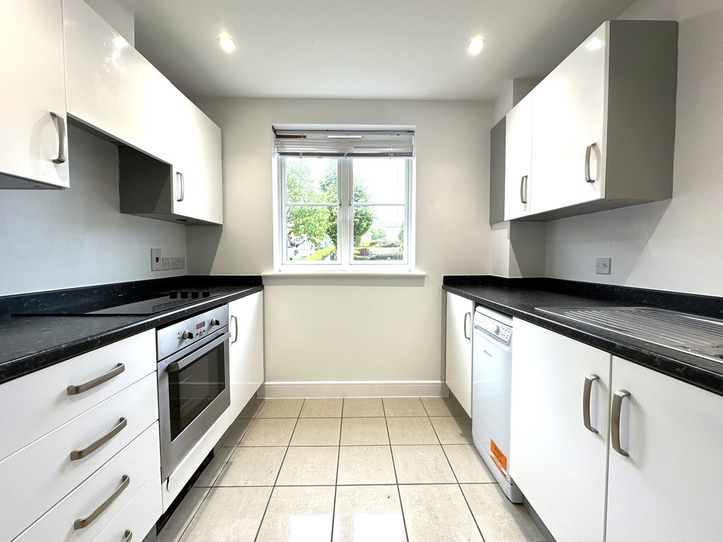 2 bed Ground Floor Flat for rent in Workhouse Hill. From Martin & Co - Colchester 2 bed Ground Floor Flat for rent in Workhouse Hill. From Martin & Co - Colchester