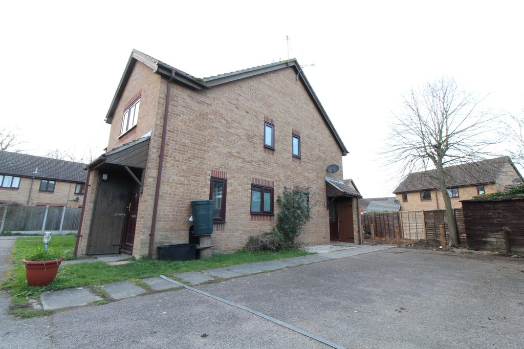 1 bed Cluster Home for rent in Essex. From Martin & Co - Colchester