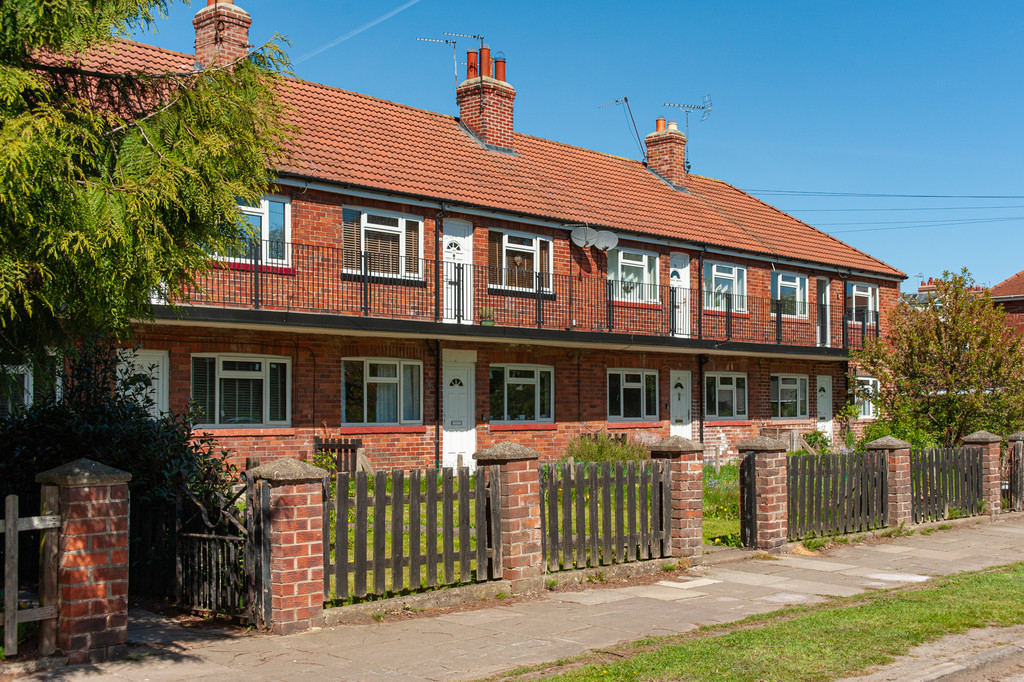 2 bed Apartment for rent in North Yorkshire. From Martin & Co - York