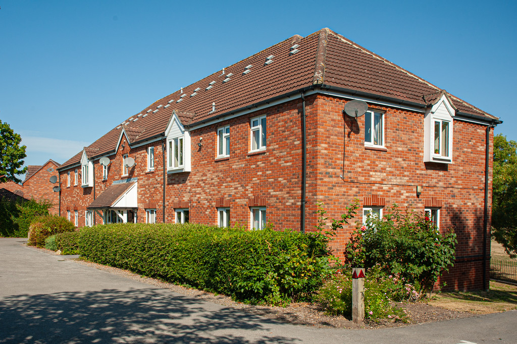 2 bed Apartment for rent in North Yorkshire. From Martin & Co - York