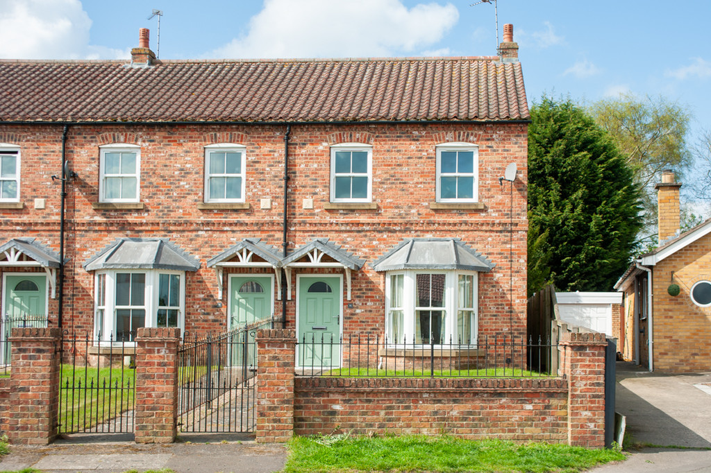 3 bed Semi Detached for rent in North Yorkshire. From Martin & Co - York