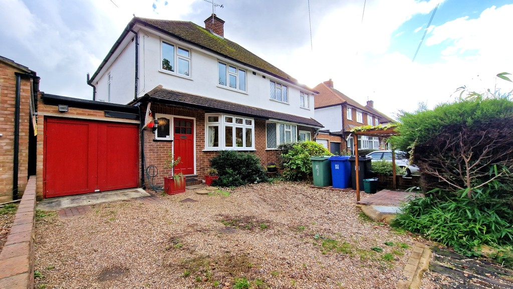 3 bed Semi-Detached House for rent in Surrey. From Martin & Co - Woking