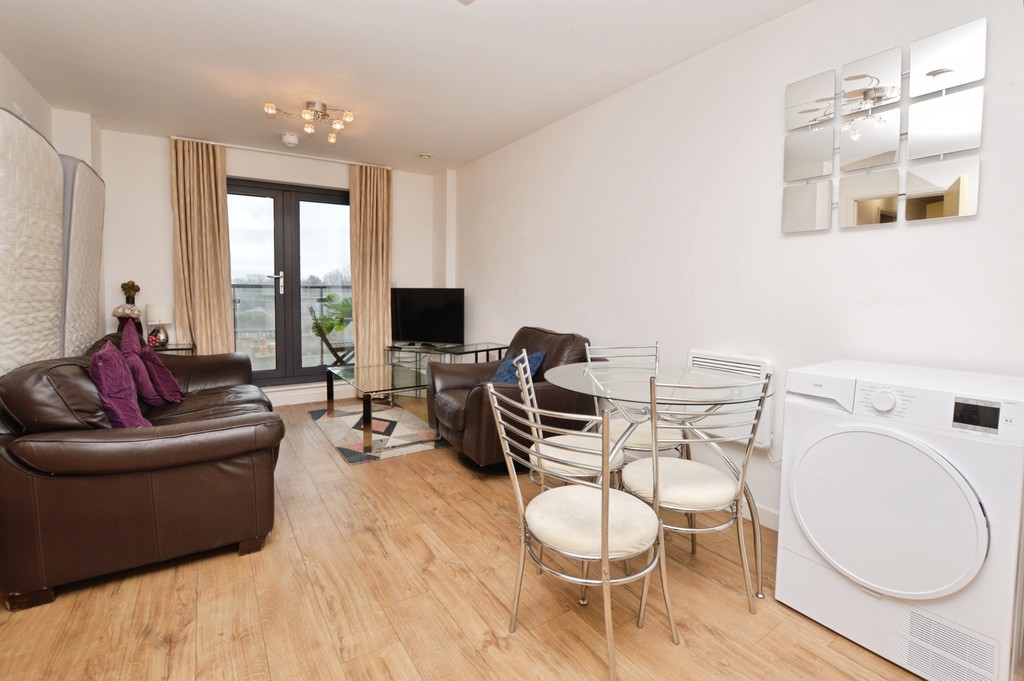 2 bed Apartment for rent in Surrey. From Martin & Co - Woking
