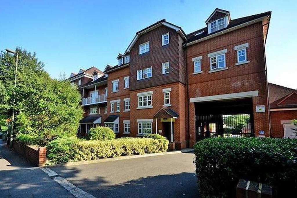 1 bed Apartment for rent in Woking. From Martin & Co - Woking
