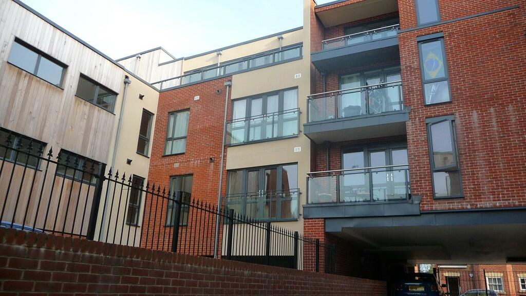1 bed Flat for rent in Guildford. From Martin & Co - Guildford