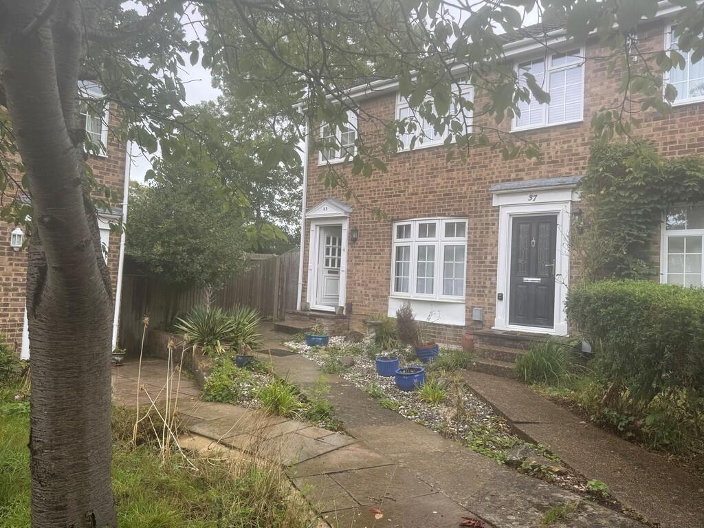 3 bed Semi Detached for rent in Guildford. From Martin & Co - Guildford