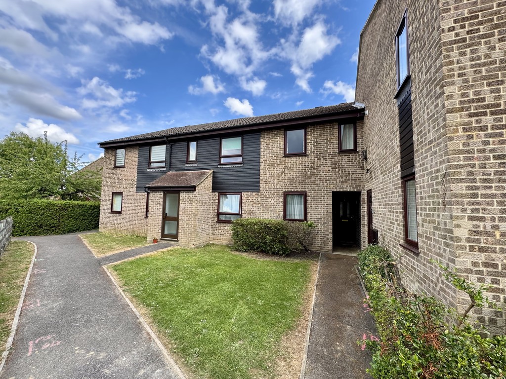 2 bed Ground Floor Flat for rent in West Clandon. From Martin & Co - Guildford