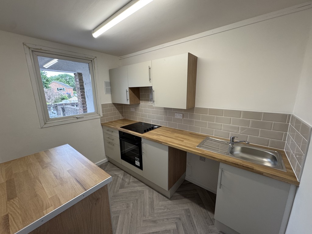 2 bed Apartment for rent in Surrey. From Martin & Co - Guildford