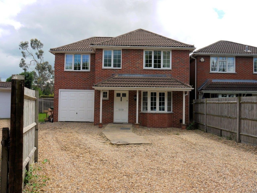 4 bed Detached for rent in Surrey. From Martin & Co - Guildford