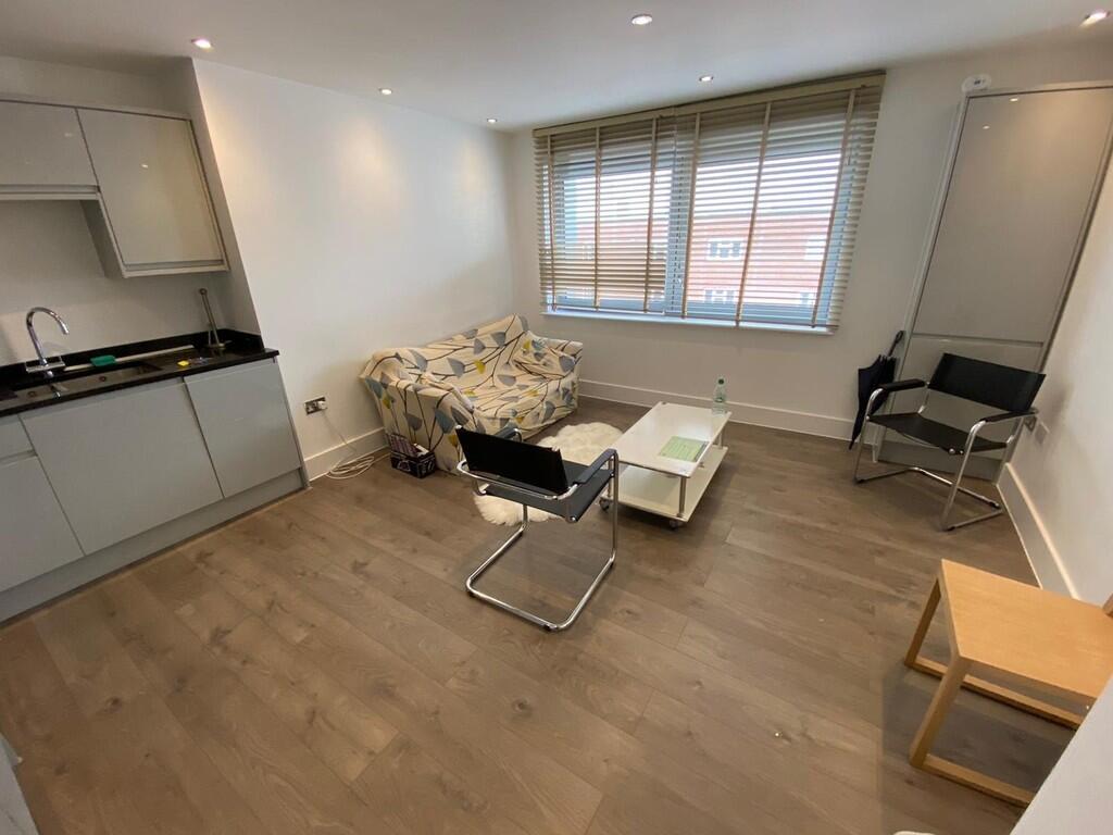 1 bed Apartment for rent in Guildford. From Martin & Co - Guildford