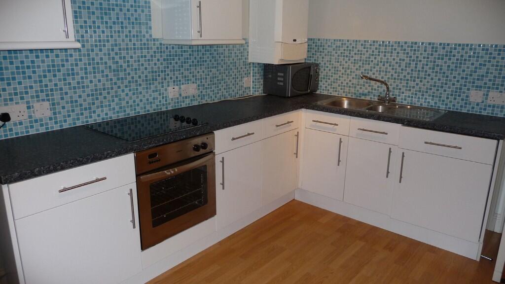 1 bed 1st Floor Flat for rent in Guildford. From Martin & Co - Guildford