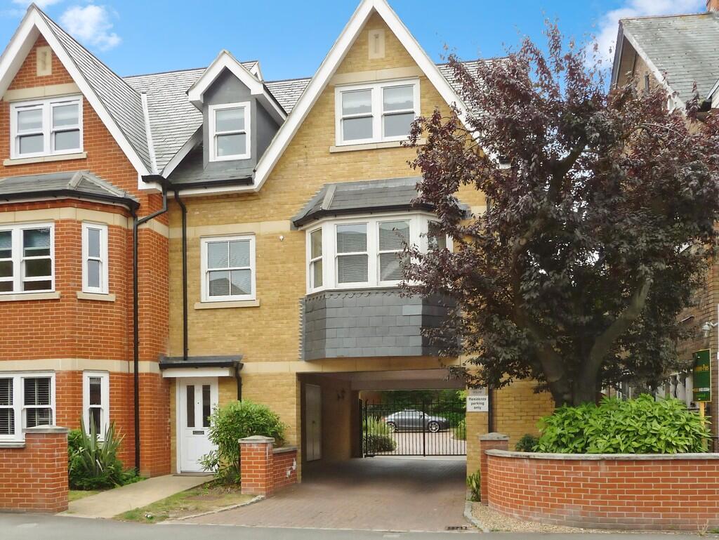 1 bed Annexe for rent in Guildford. From Martin & Co - Guildford