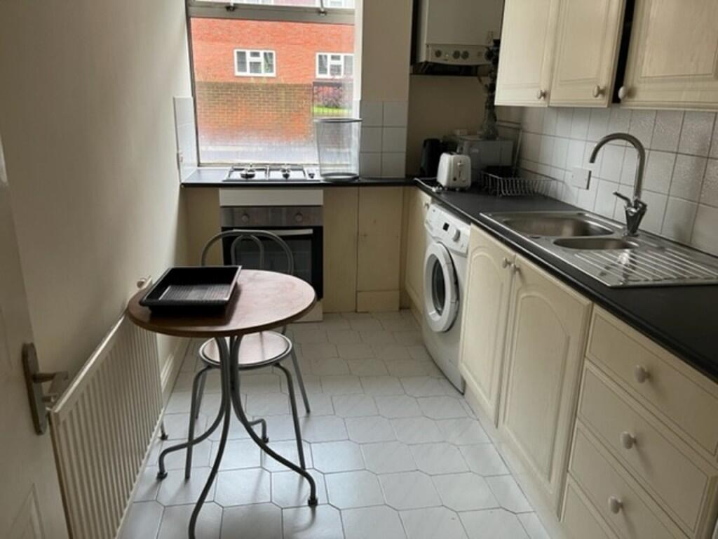 1 bed Apartment for rent in Guildford. From Martin & Co - Guildford