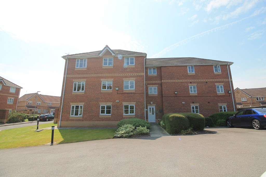 2 bed Apartment for rent in Cheshire. From Martin & Co - Widnes