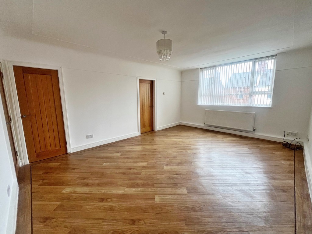 2 bed Apartment for rent in Cheshire. From Martin & Co - Widnes