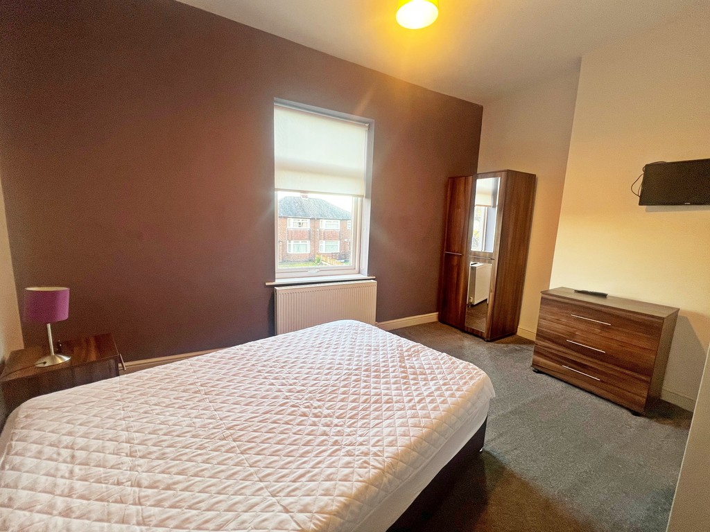 1 bed Room for rent in Cheshire . From Martin & Co - Widnes