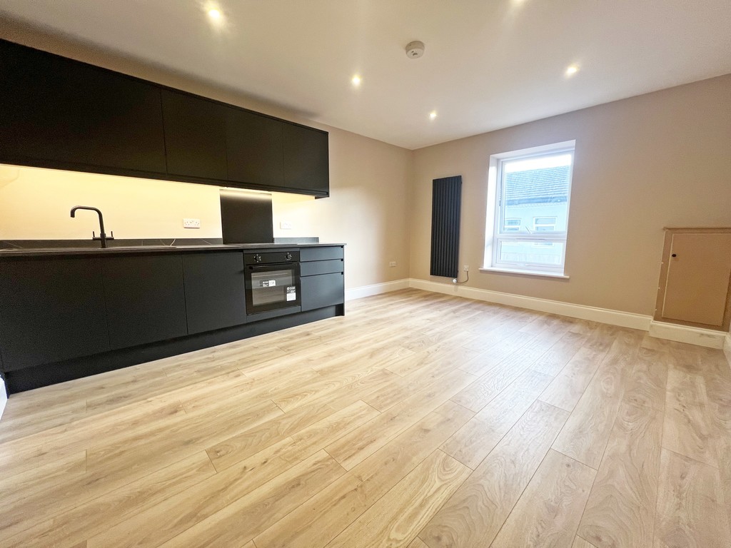 1 bed Apartment for rent in Cheshire. From Martin & Co - Widnes