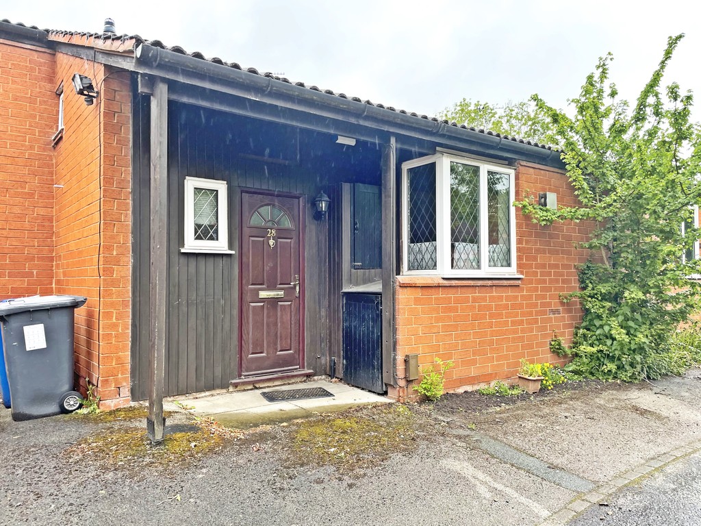 2 bed Mid Terraced House for rent in Cheshire. From Martin & Co - Widnes