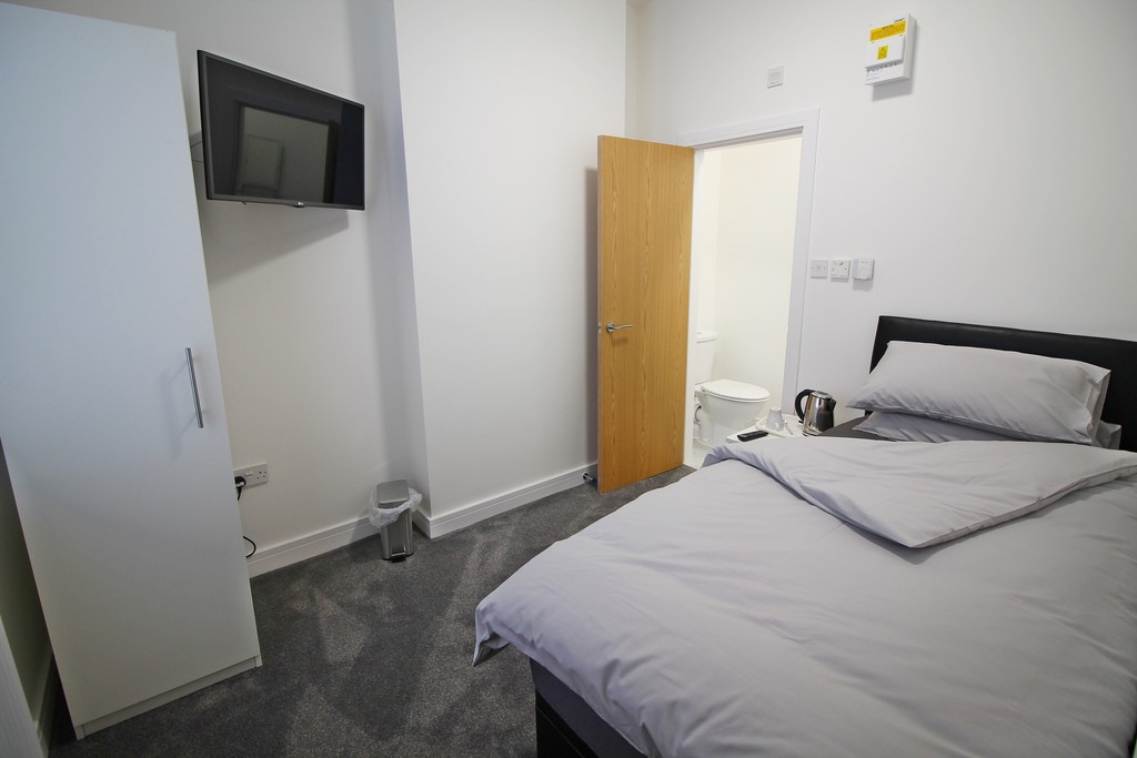 1 bed Studio for rent in Cheshire. From Martin & Co - Widnes