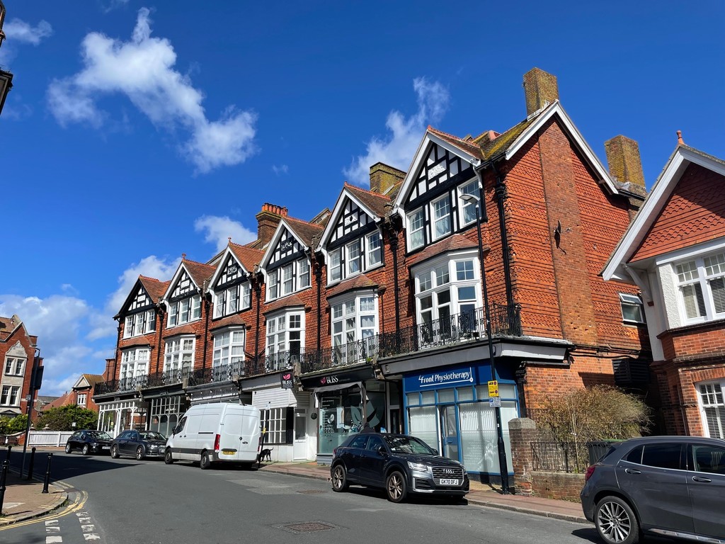 2 bed Apartment for rent in East Sussex. From Martin & Co - Eastbourne