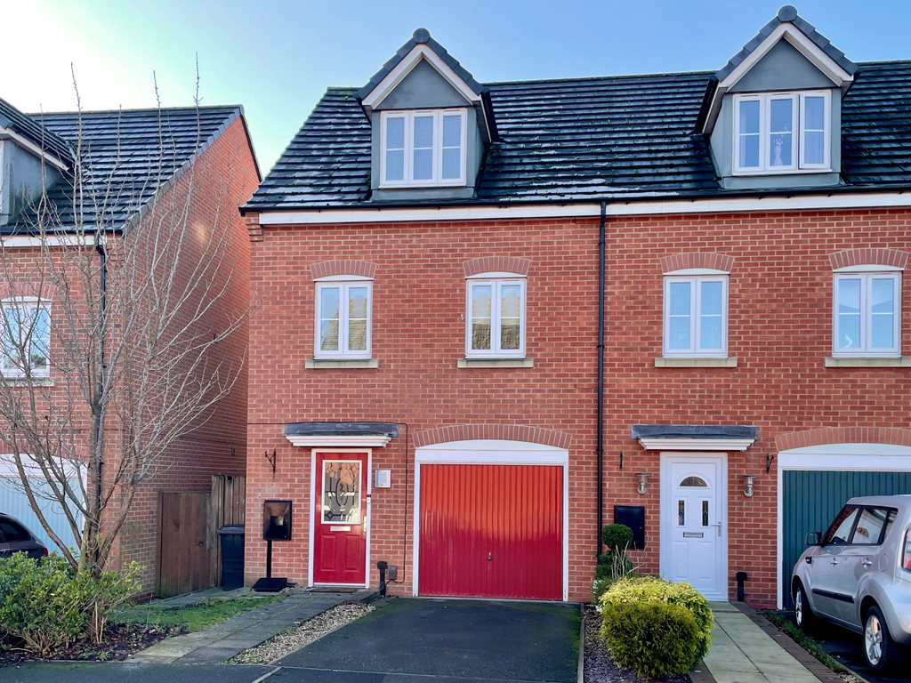 3 bed Town House for rent in Leicestershire. From Martin & Co - Coalville