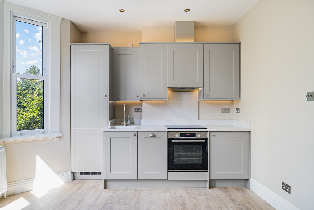 2 bed Apartment for rent in Fulham. From Martin & Co - Chelsea