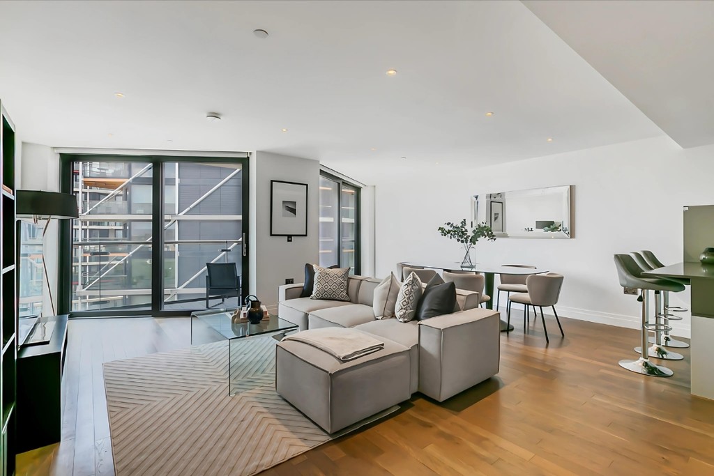 2 bed Apartment for rent in Battersea. From Martin & Co - Chelsea