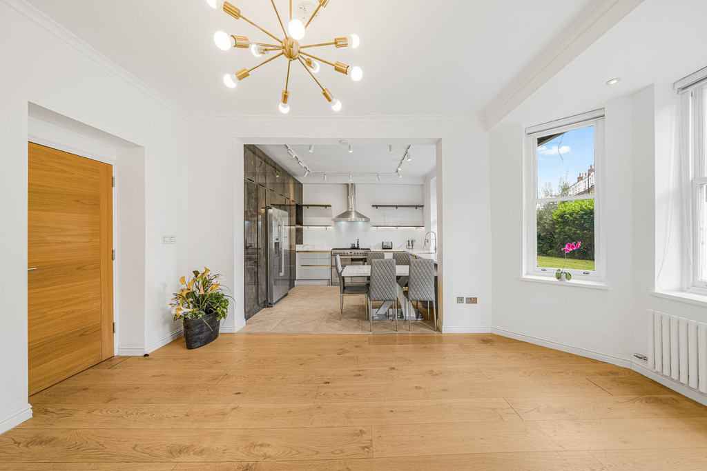 3 bed Apartment for rent in Chelsea. From Martin & Co - Chelsea