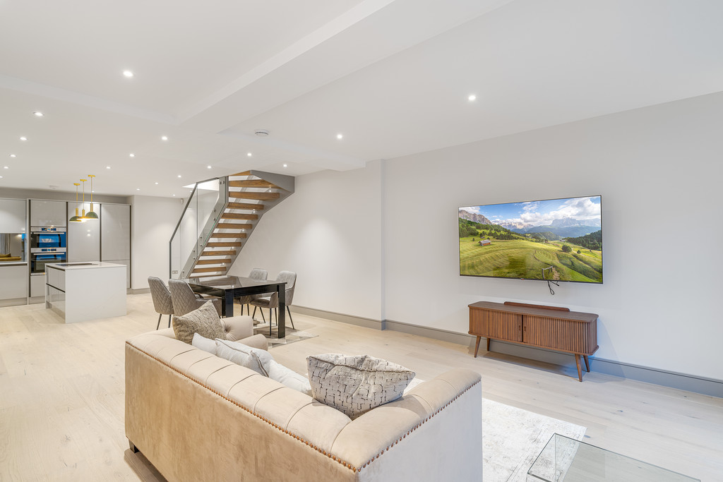 3 bed Apartment for rent in Battersea. From Martin & Co - Chelsea 3 bed Apartment for rent in Battersea. From Martin & Co - Chelsea