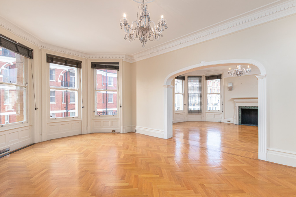 5 bed Apartment for rent in Kensington. From Martin & Co - Chelsea 5 bed Apartment for rent in Kensington. From Martin & Co - Chelsea